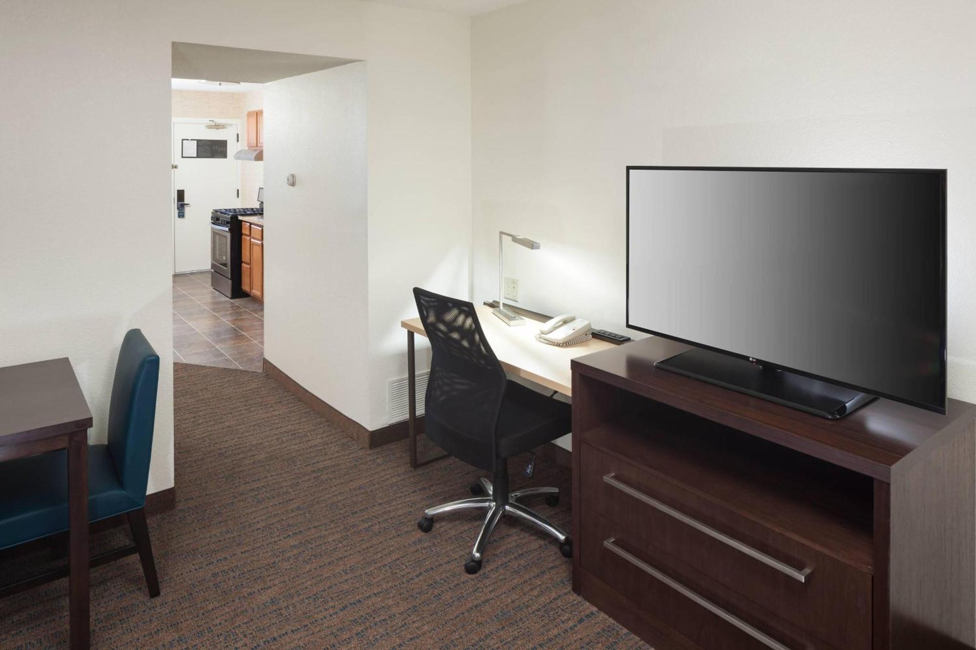 Residence Inn Kansas City Country Club Plaza Eksteriør billede