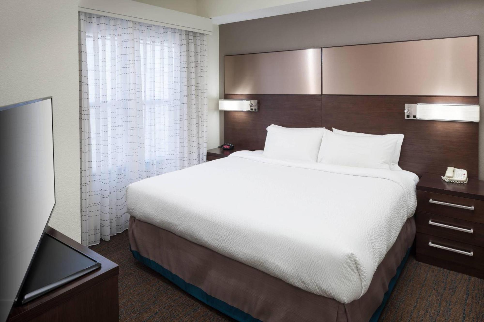 Residence Inn Kansas City Country Club Plaza Eksteriør billede